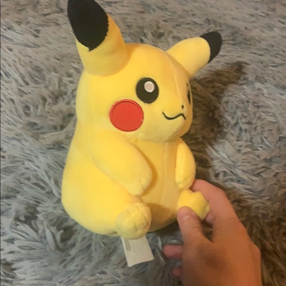 Pikachu - Picture 4 of 5